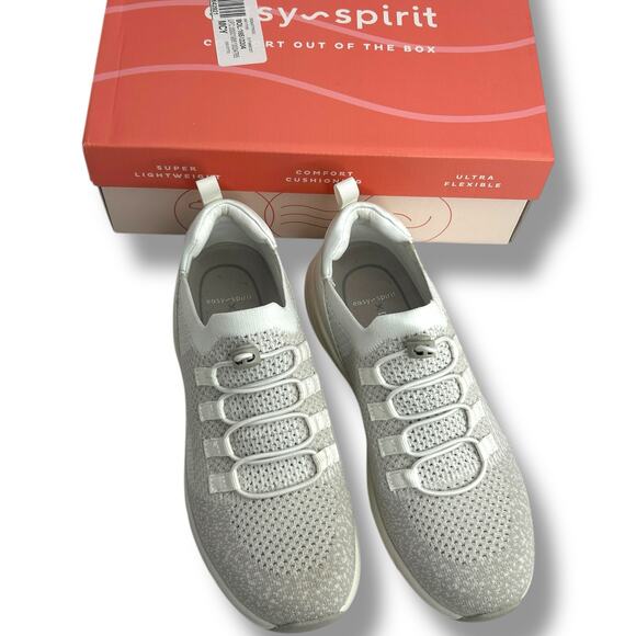 NEW Easy Spirit Knit Slip On Sneaker Size 6.5 Light Gray Comfort Walking Shoe - Picture 3 of 9